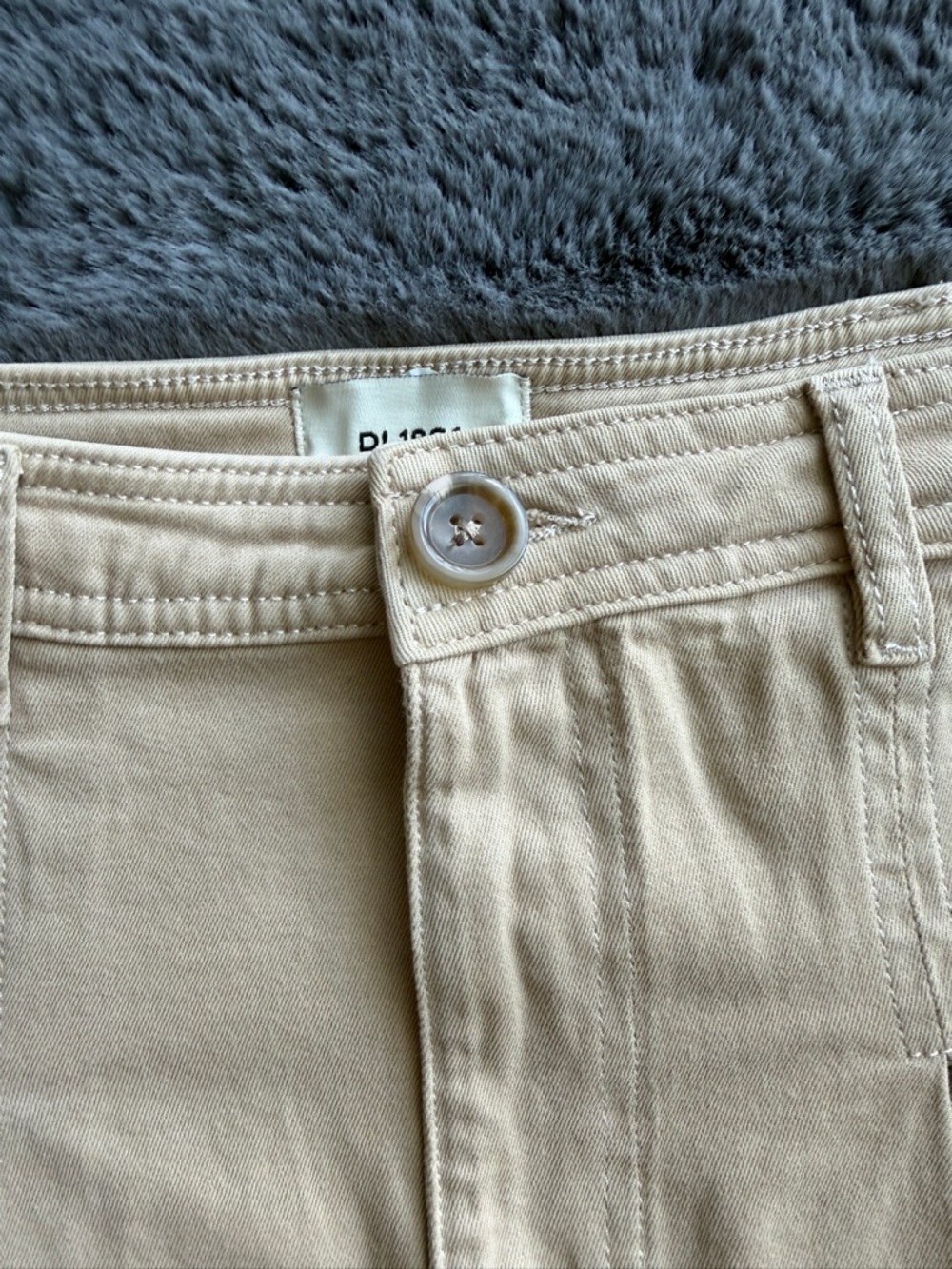 DL1961 Beige Pleated Mini Skirt size 24/25 - Picture 3 of 6